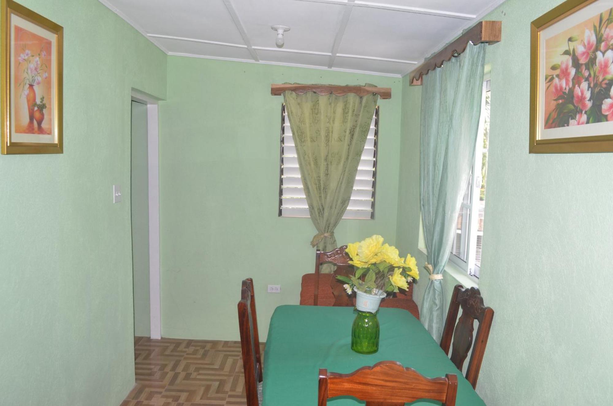 Little Shaw Park Guest House Ocho Rios Dış mekan fotoğraf