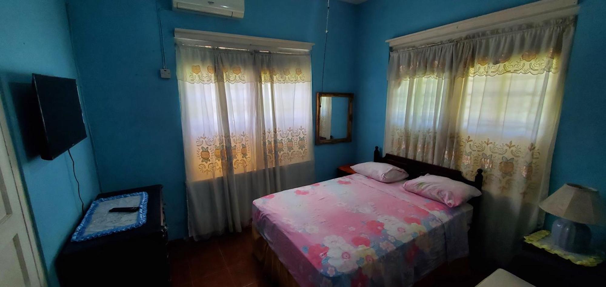 Little Shaw Park Guest House Ocho Rios Dış mekan fotoğraf